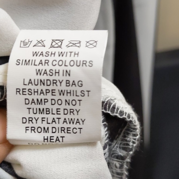 Blouse - Picture 6 of 6